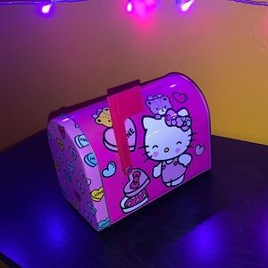 Hello Kitty Mailbox